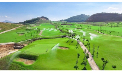 Lịch trình chi tiết và bảng giá mới được cập nhật Sân golf Đồi Ngô