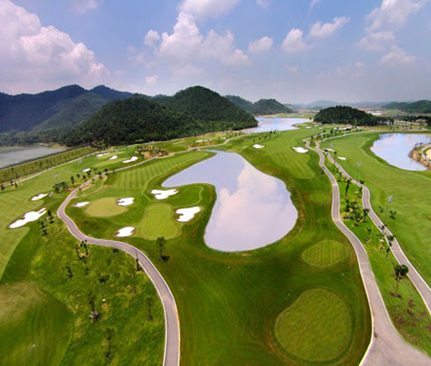 Đặt sân golf Legend Hill